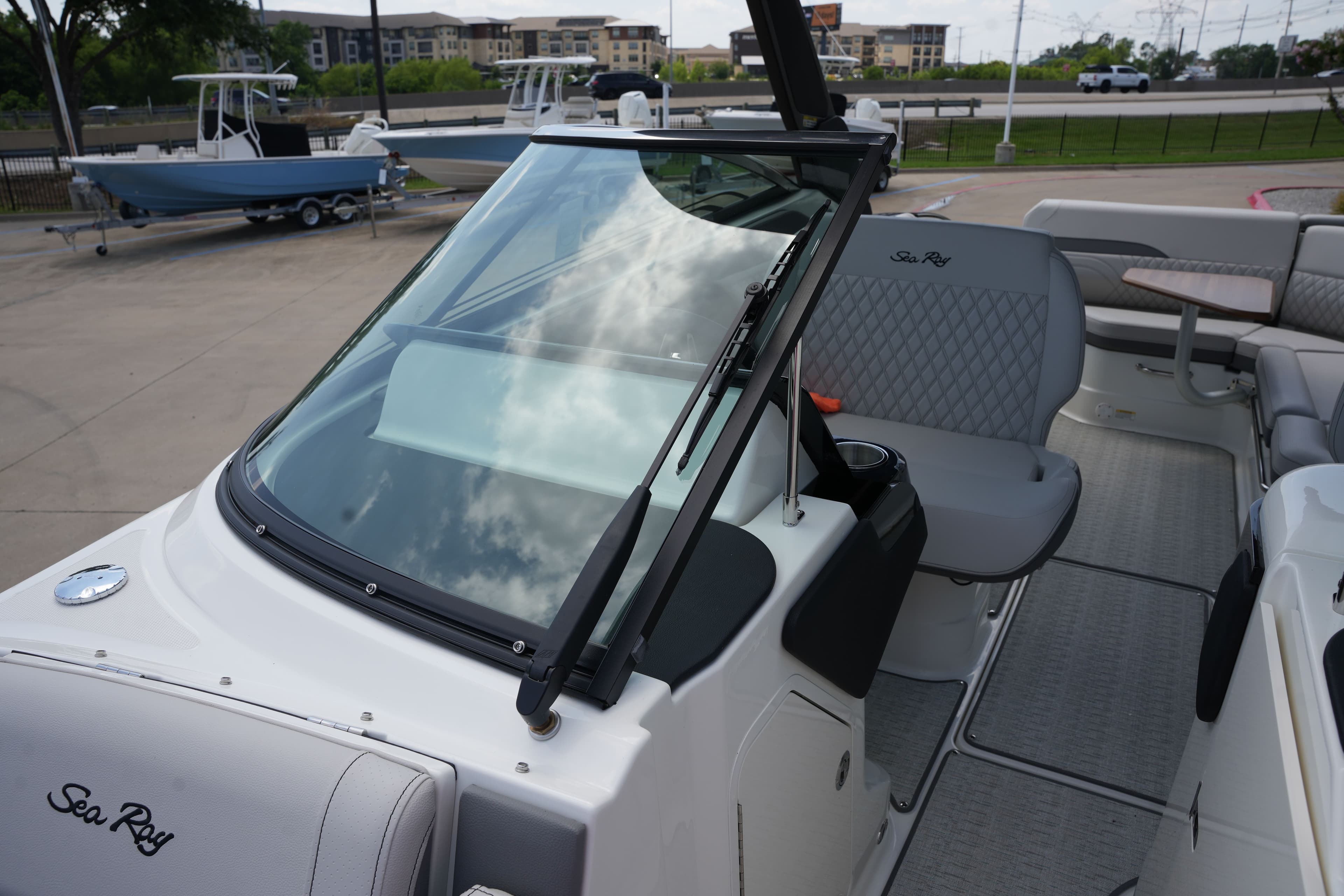 2026 Sea Ray SLX 280 - 47