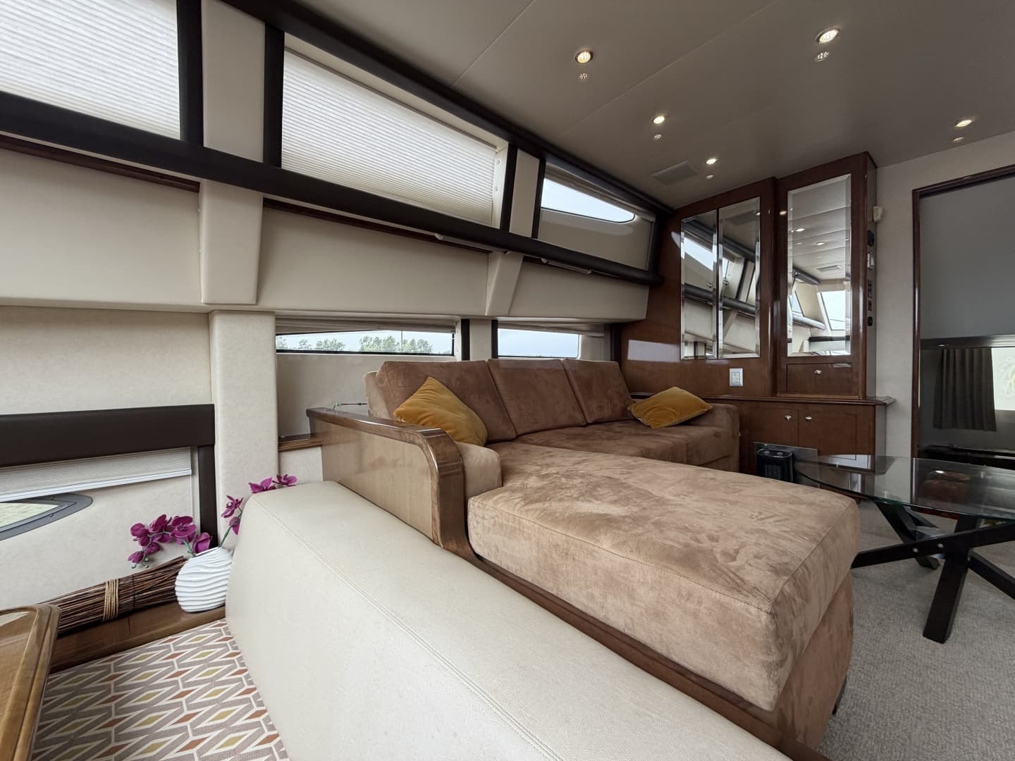 2008 Carver 47MY - Image 14