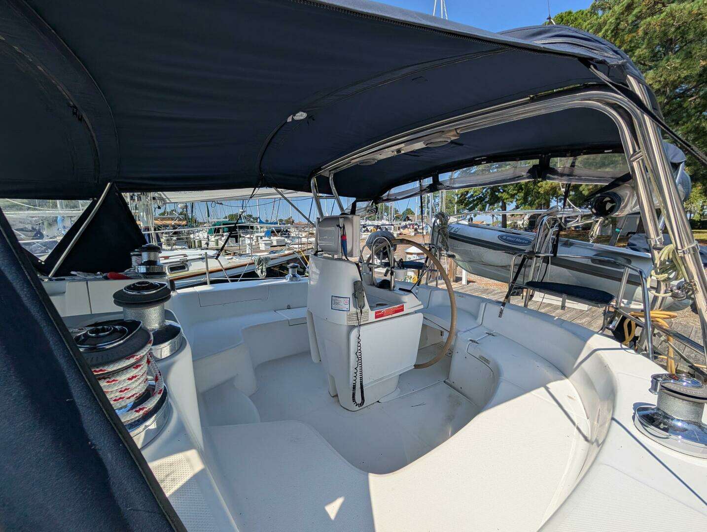 2002 Hunter 410 - Image 10