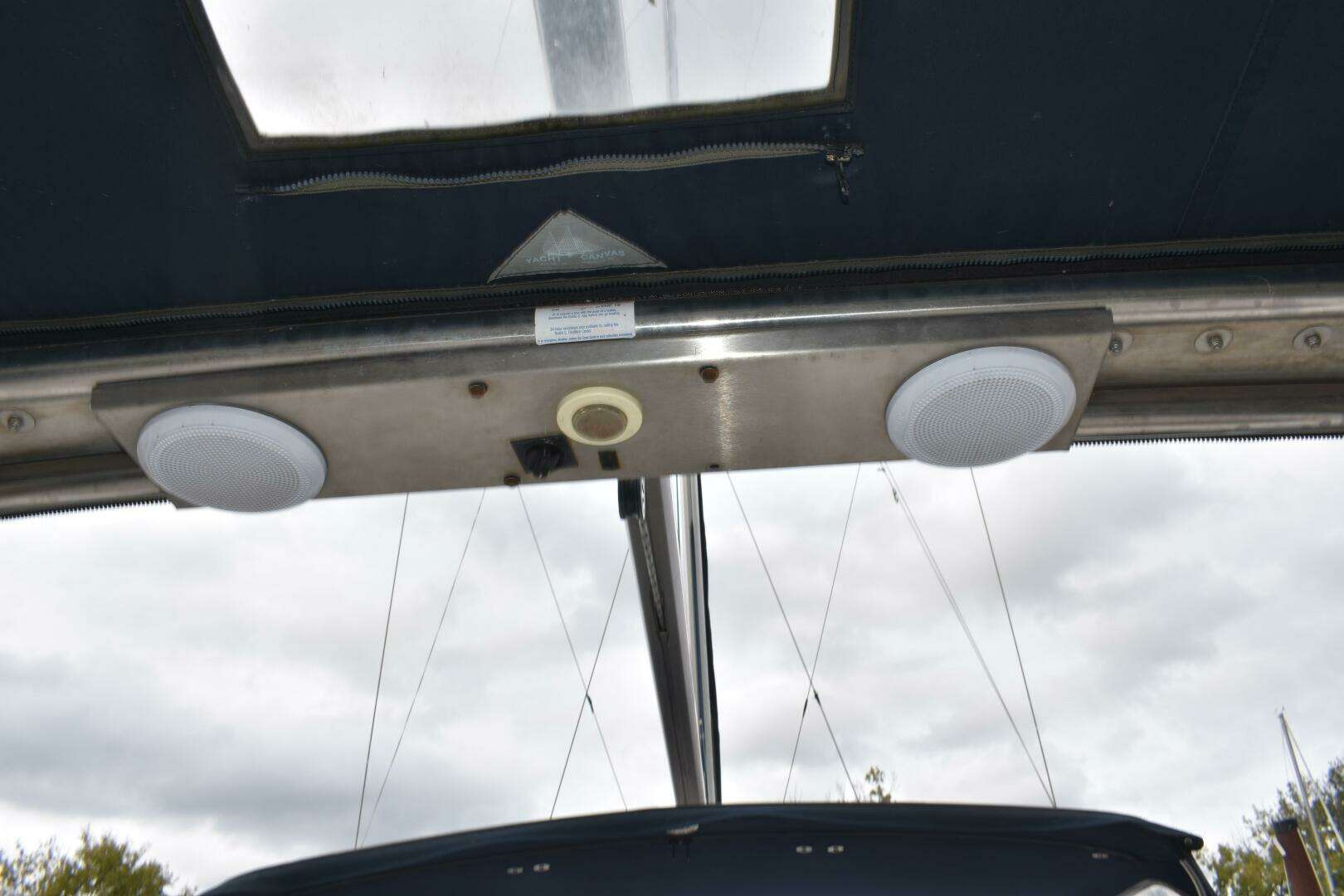 2003 Hunter 386 - Image 19