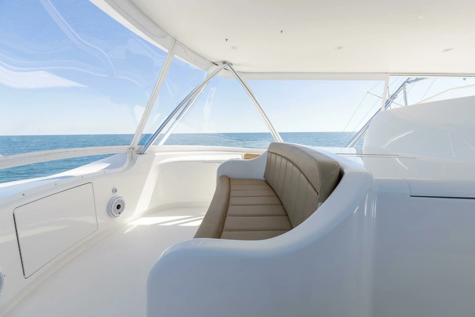 2013 Viking 76 Convertible - Image 58