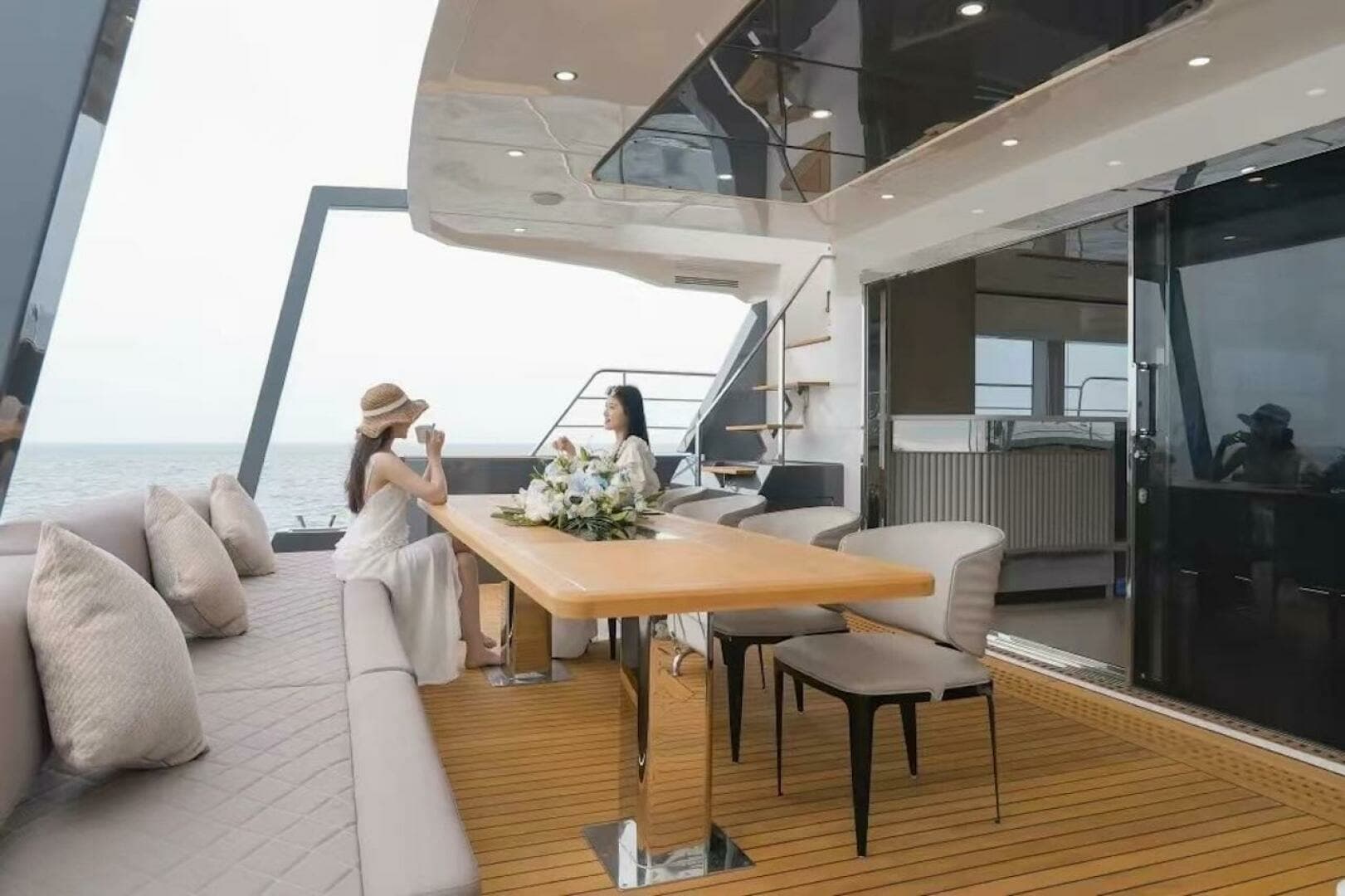 2026 Diamond Yachts EF56 Power Catamaran - Image 17