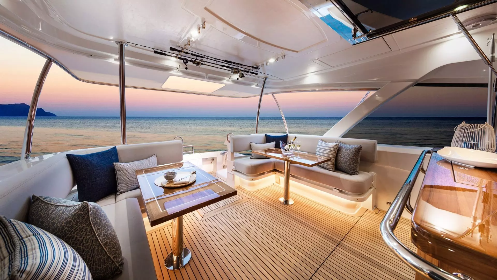 2026 Riviera 68 Sports Motor Yacht - Image 10