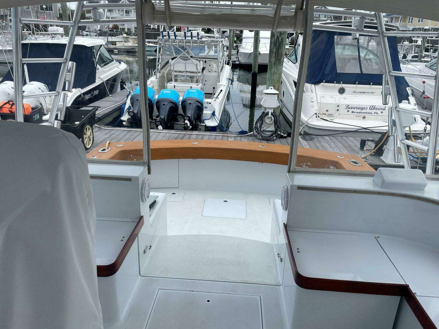 2005 Custom Carolina 40 DeSanti - Image 44