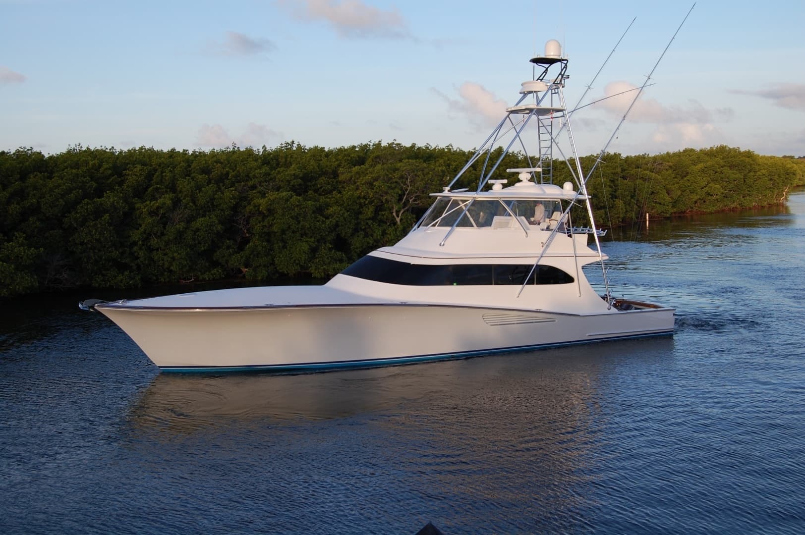 2021 Weaver 75 Convertible - Image 5