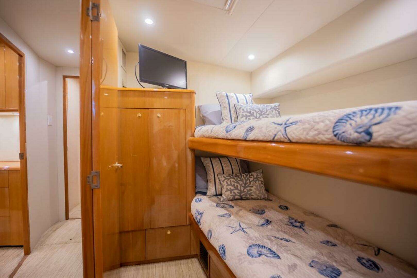 2003 Viking 65 EB - Image 25