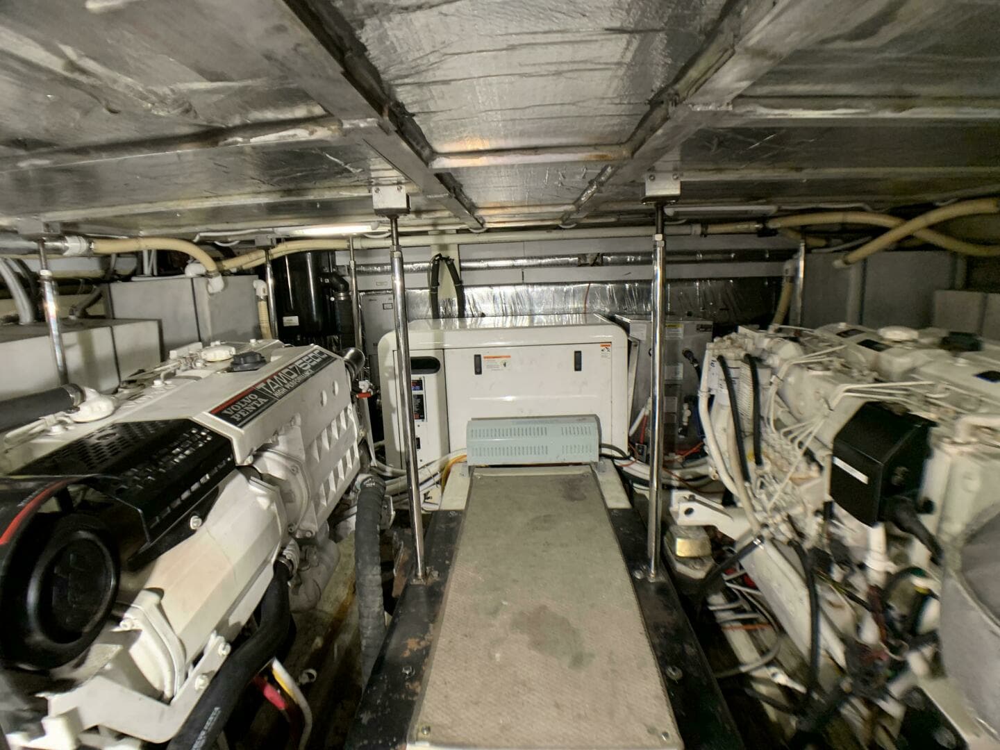2006 Carver 56 Voyager - Image 30