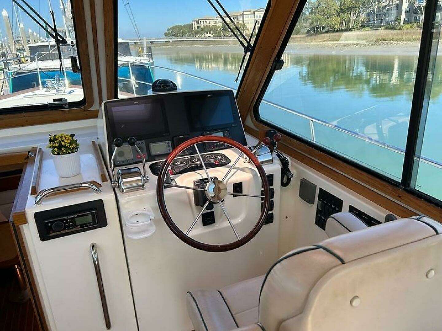 2004 Sabre 42 Express - Image 29