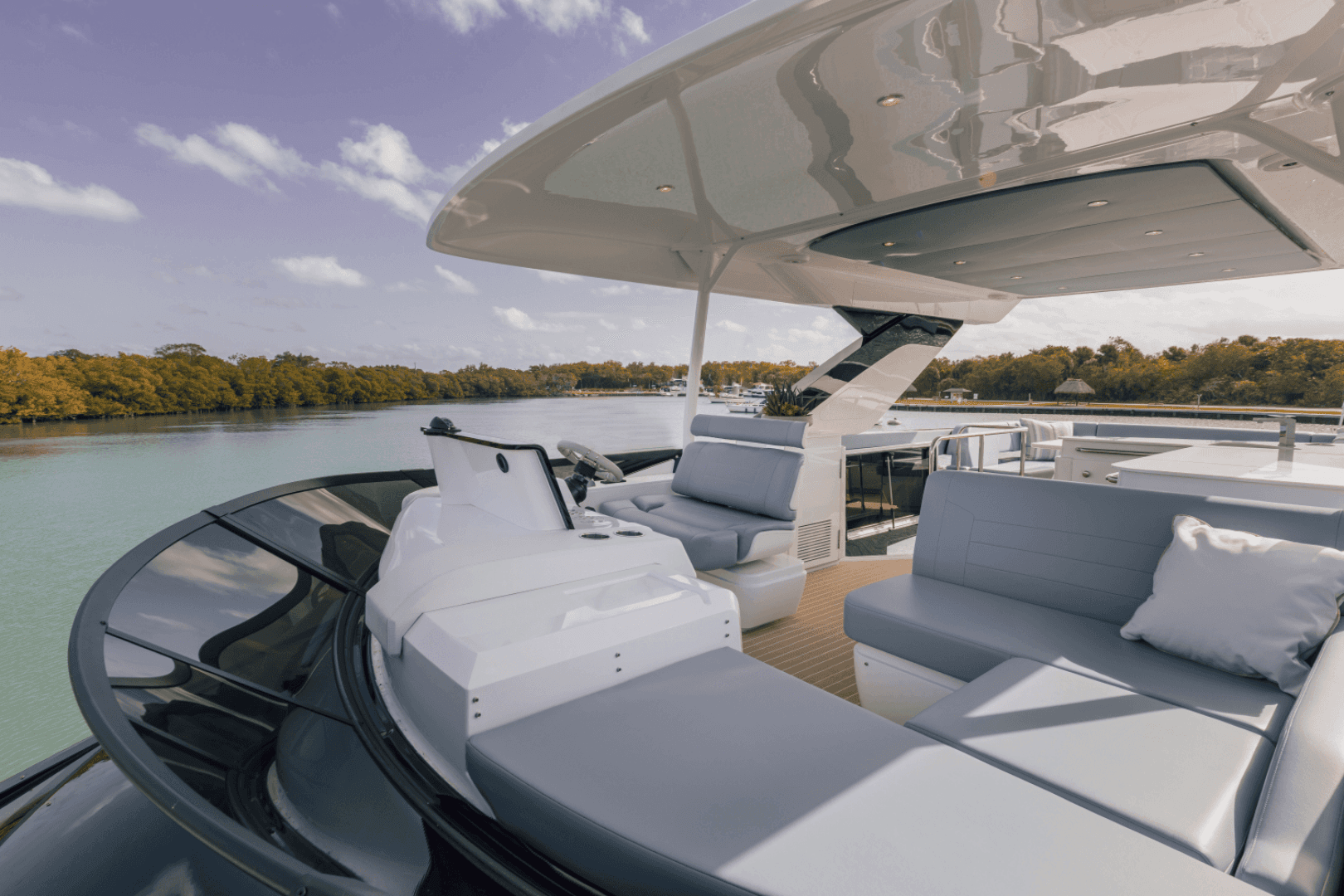 2026 Cruisers Yachts 57 FLY - Image 47