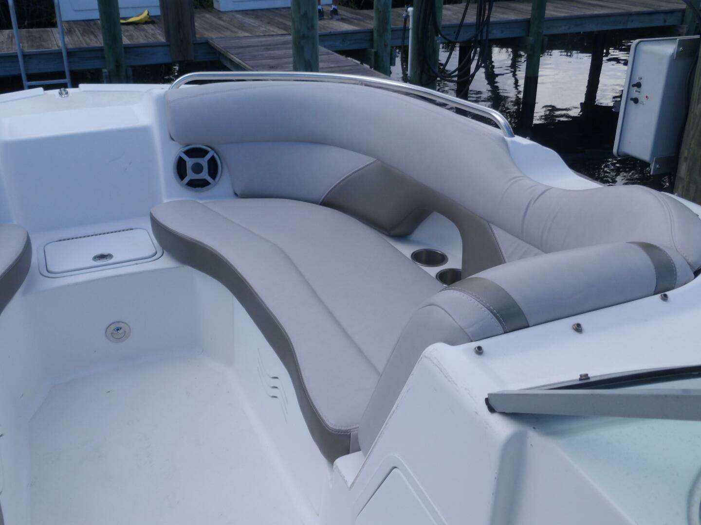 2017 Hurricane Sun Deck 2200 - Image 19