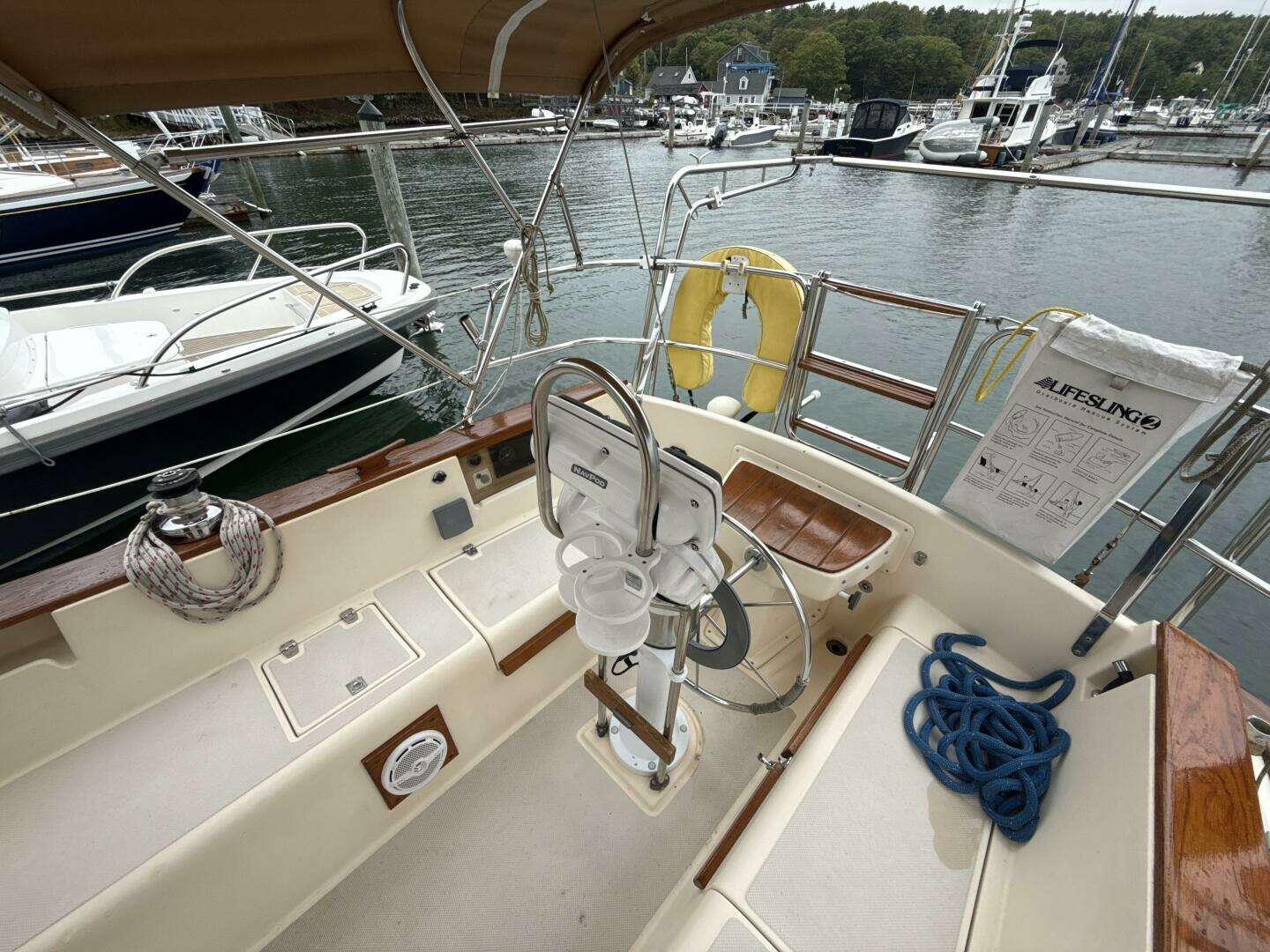 1992 Island Packet 32 - Image 21