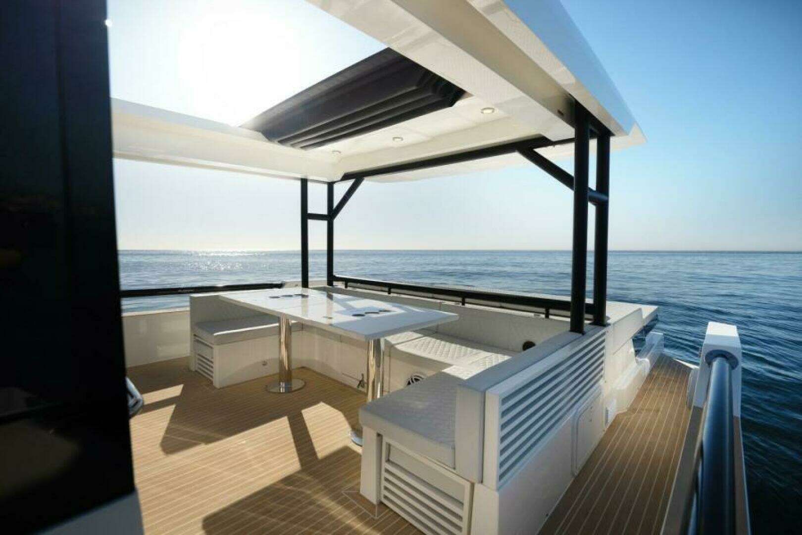 2026 De Antonio Yachts 50 Coupe - Image 19