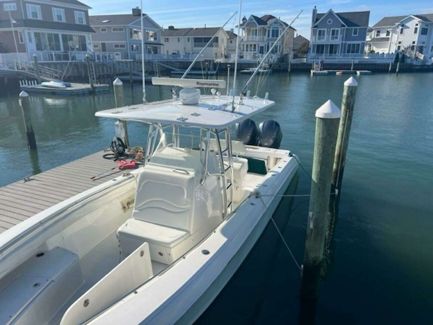2008 Spectre 34 Center Console - Image 11
