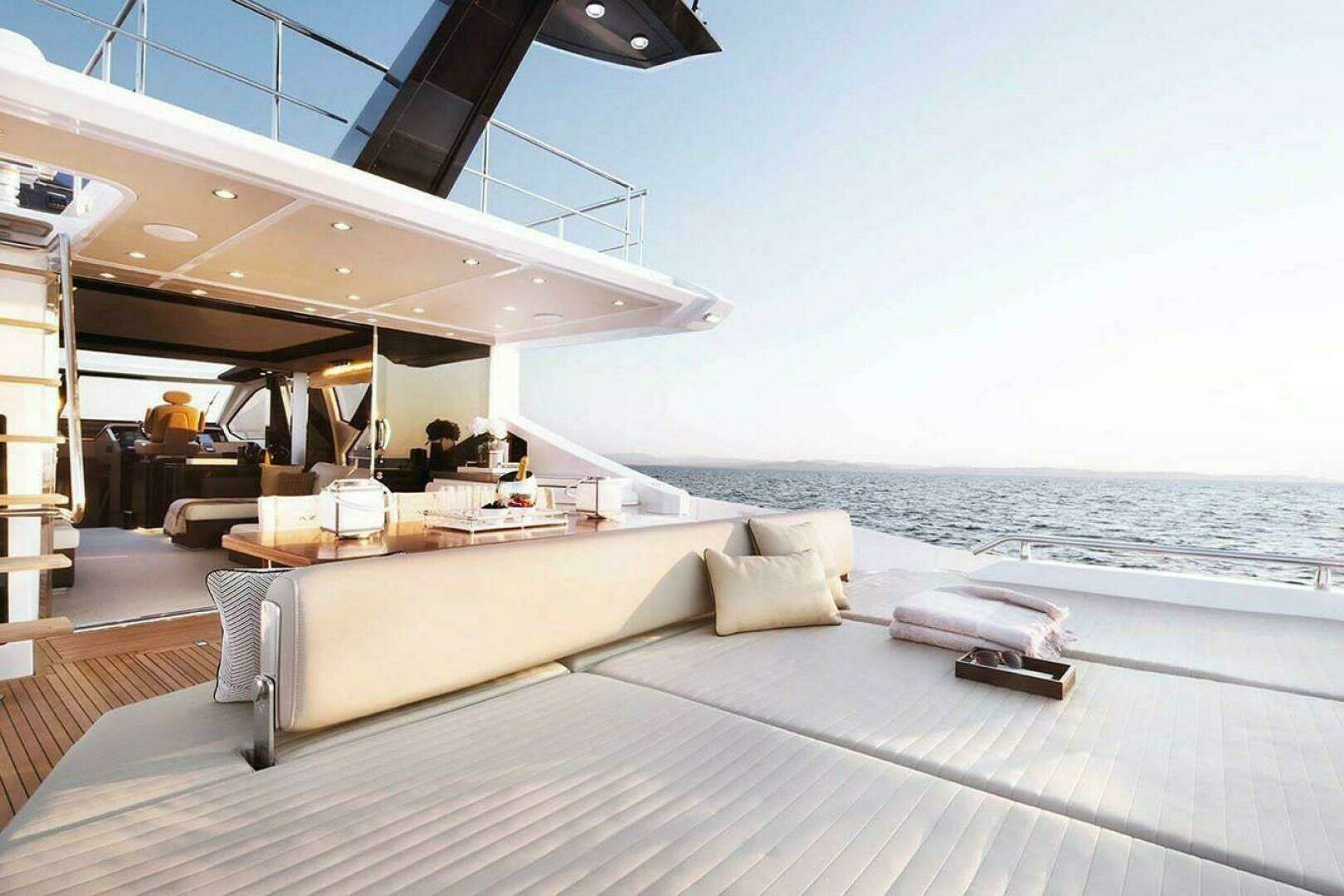 2019 Azimut 77S - Image 15