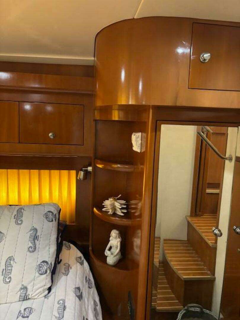 2006 Carver 43 Motor Yacht - Image 97