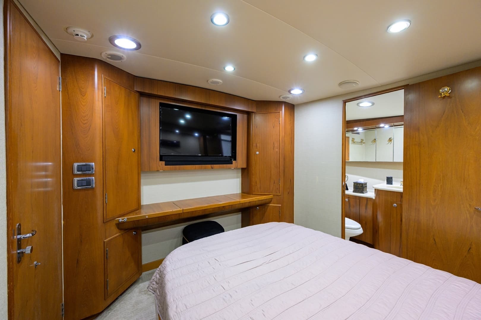 2003 American Custom Yachts — - Image 55