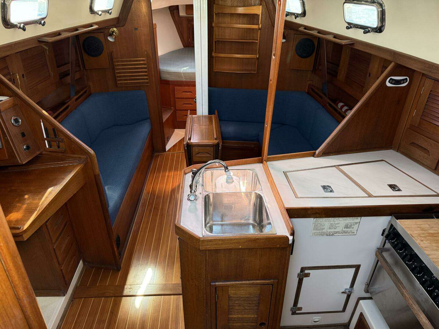 1997 Tartan 3800 - Image 46