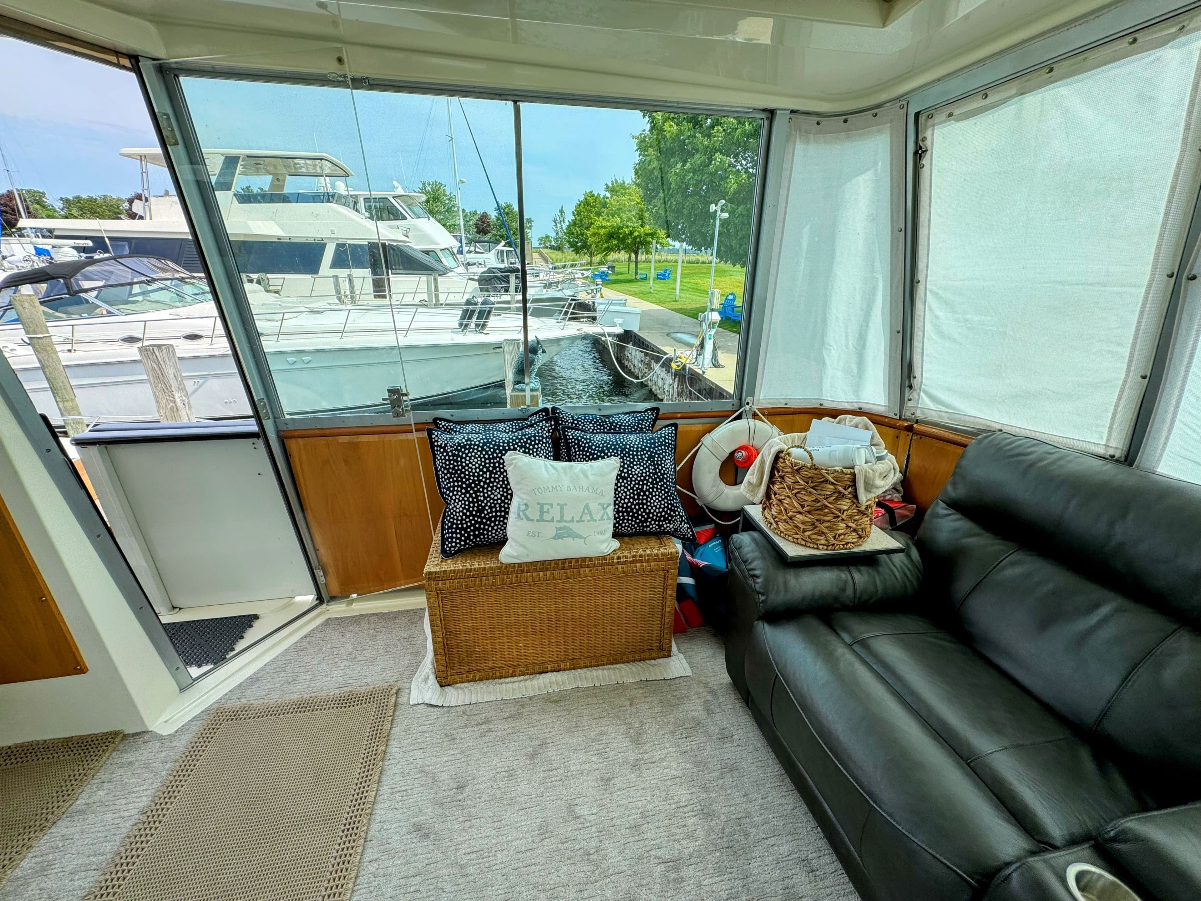 1986 Bertram 58 Flybridge Motor Yacht - 44