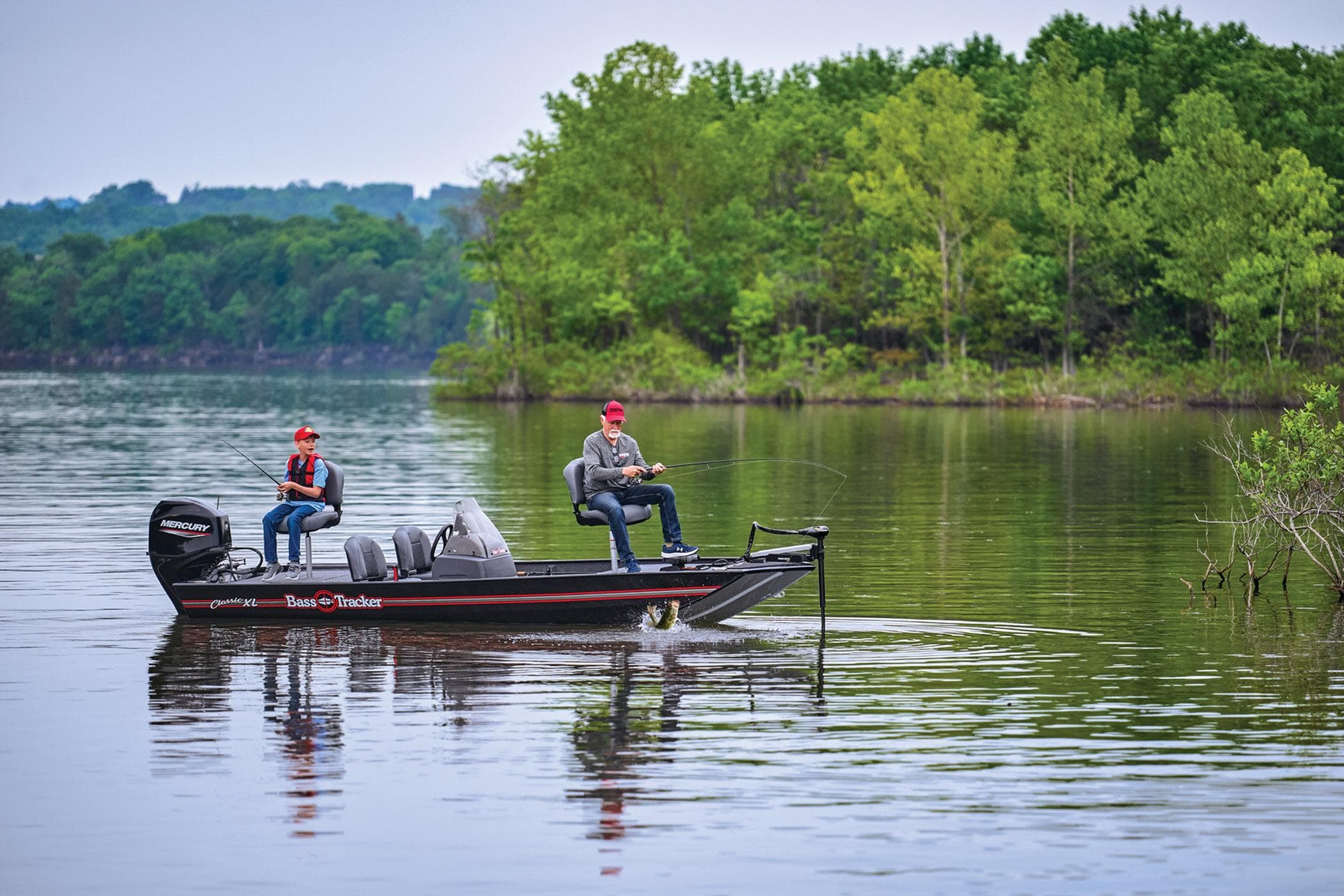 2025 Tracker Bass Tracker Classic XL - 39