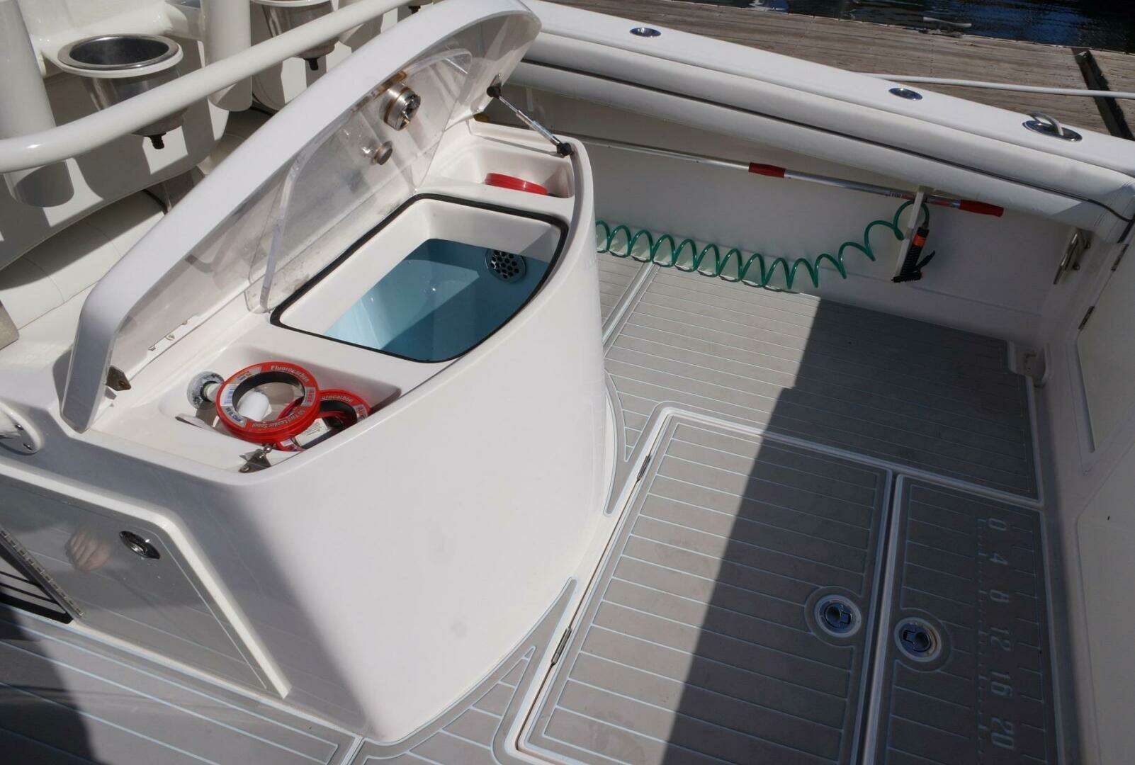 2015 Jupiter 30 FS - Image 16