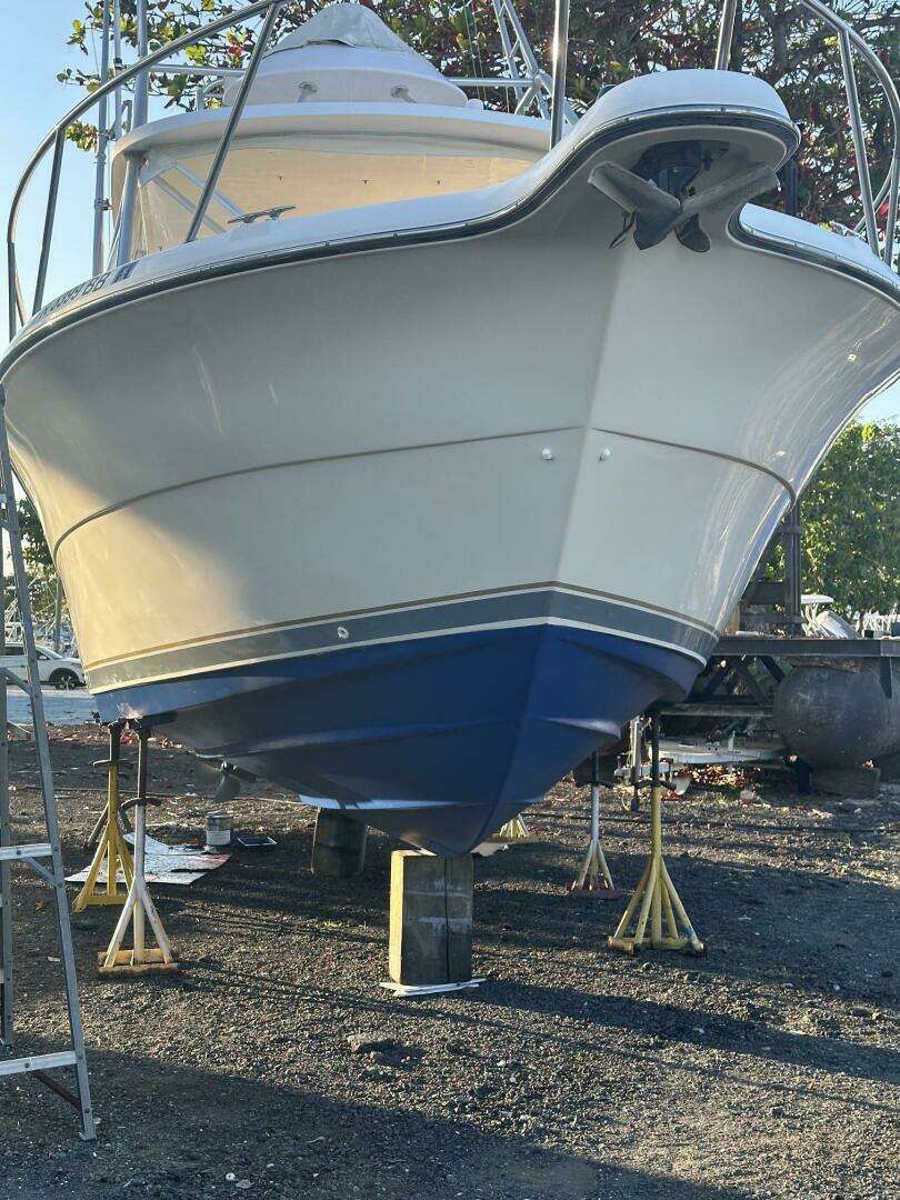 1997 Pursuit 3000 Offshore Express - Image 21