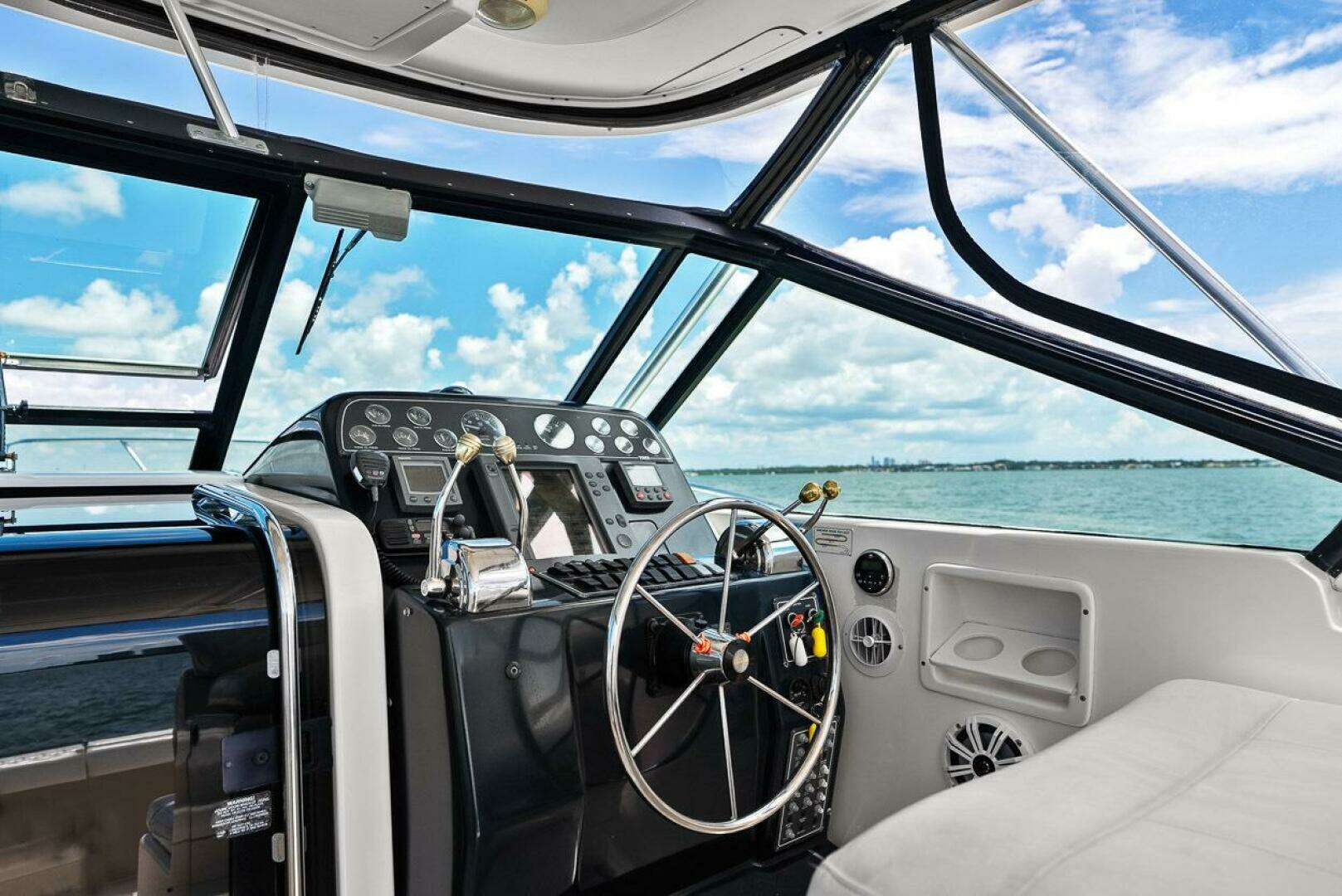 2003 Tiara Yachts 3100 Open LE - Image 69