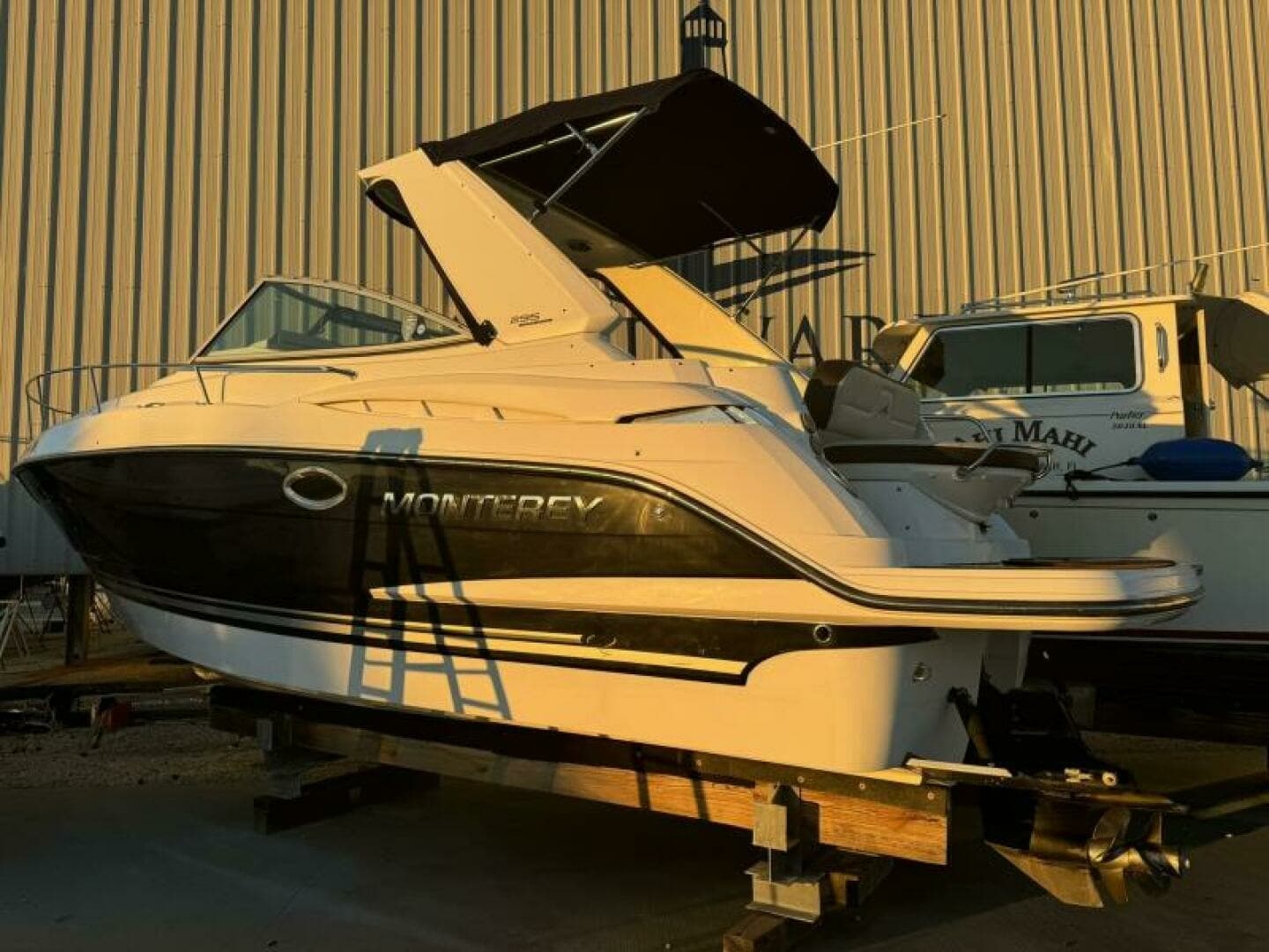 2018 Monterey 295 Sport Yacht - Image 6