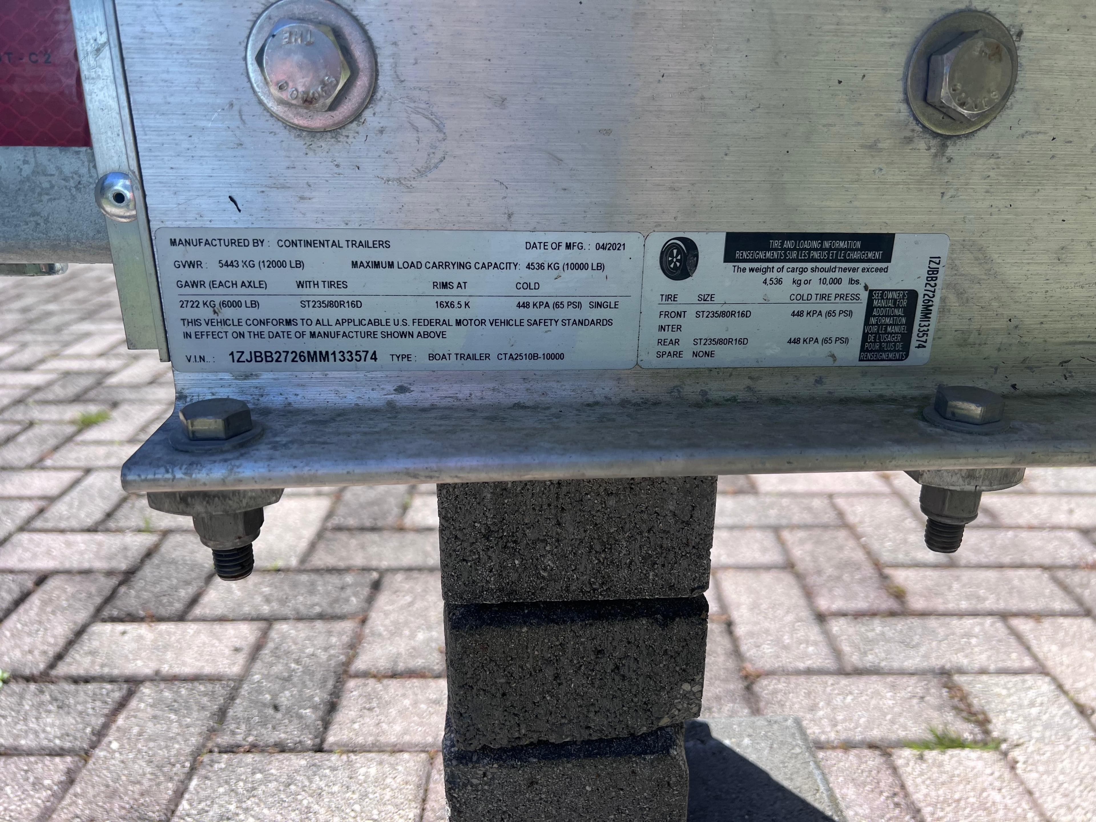 2022 Dusky 278 Center Console boat trailer identification plate with specifications.