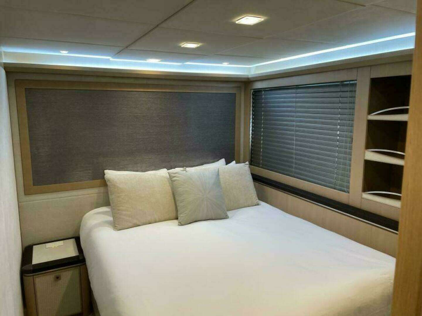 2015 Monte Carlo Yachts MCY86 - Image 67