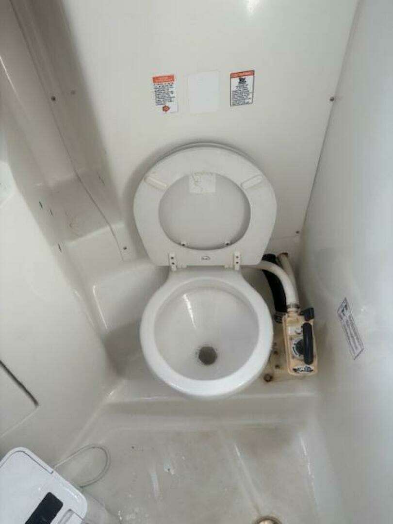 2001 Beneteau — - Image 29