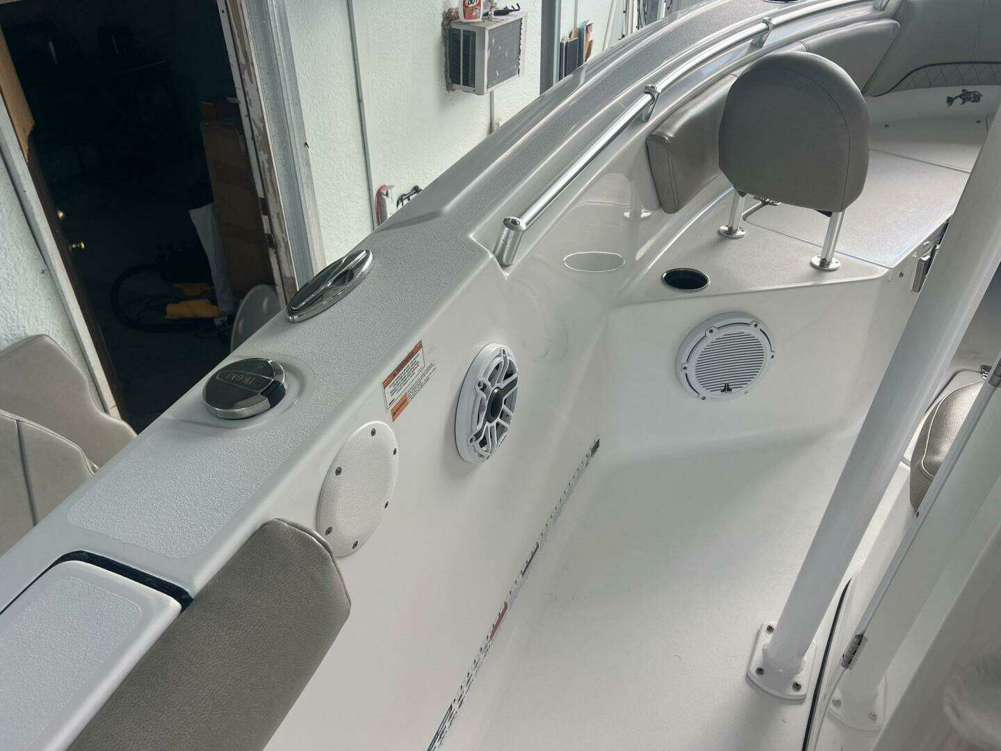 2021 Sportsman 232 Platinum Center Console - Image 13