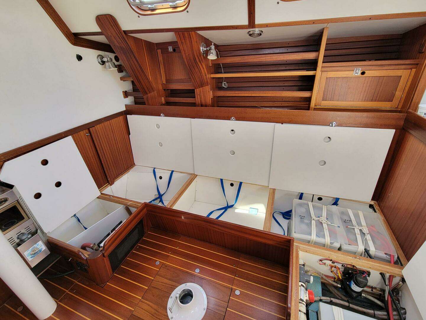 2010 Lavranos 43 - Image 69