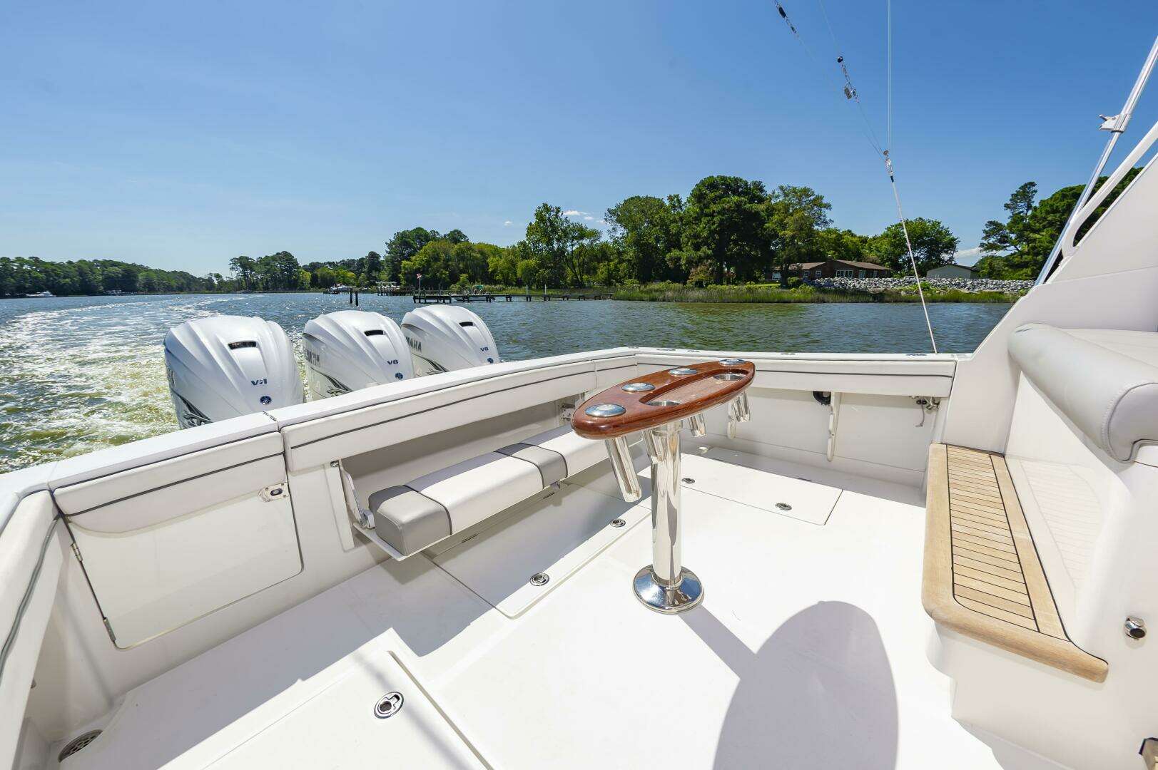 2014 Jupiter 41 Sport Bridge - Image 10
