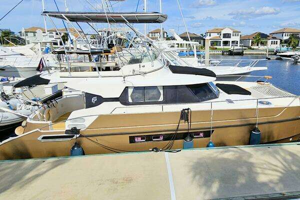 1999 Fountaine Pajot Maryland 37 - Image 1