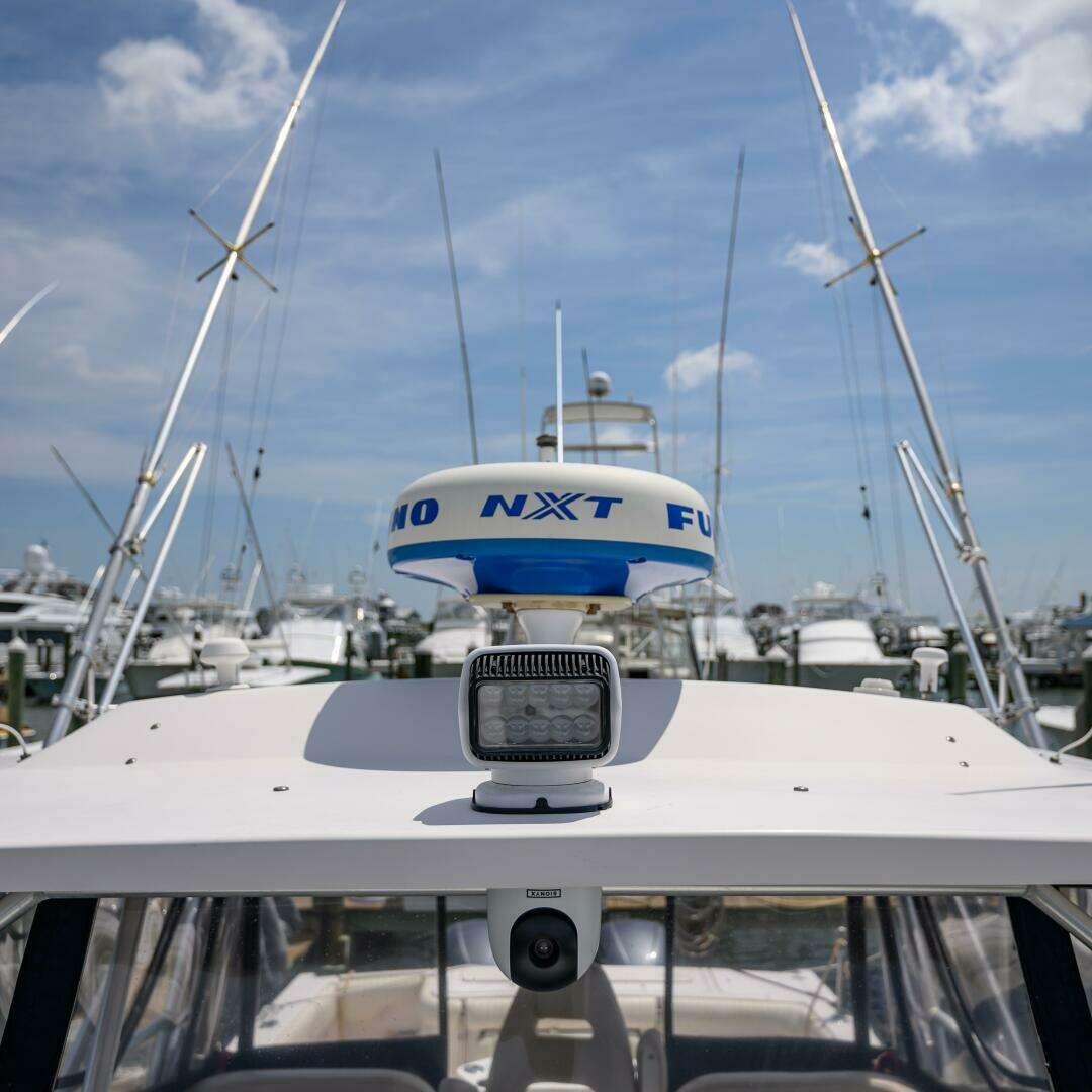 2003 Grady-White 330 Express - Image 31