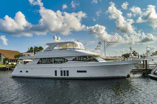 2016 Ocean Alexander 85 E - Image 1
