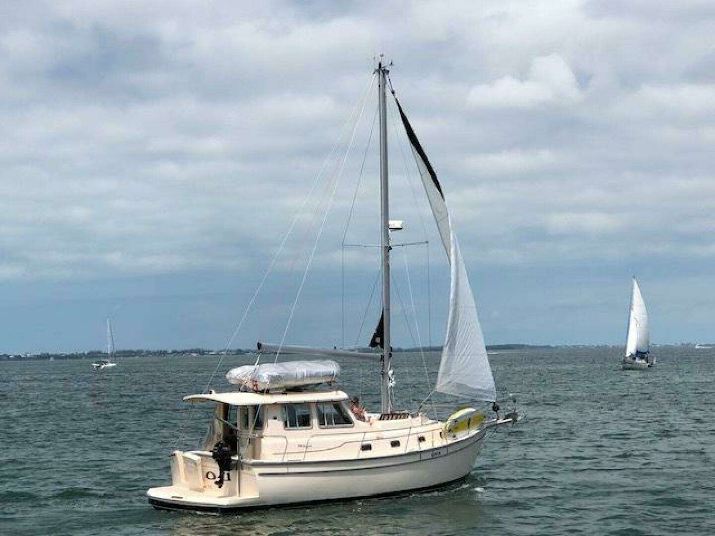 2008 Island Packet PY Trawler / Motorsailer - Image 12