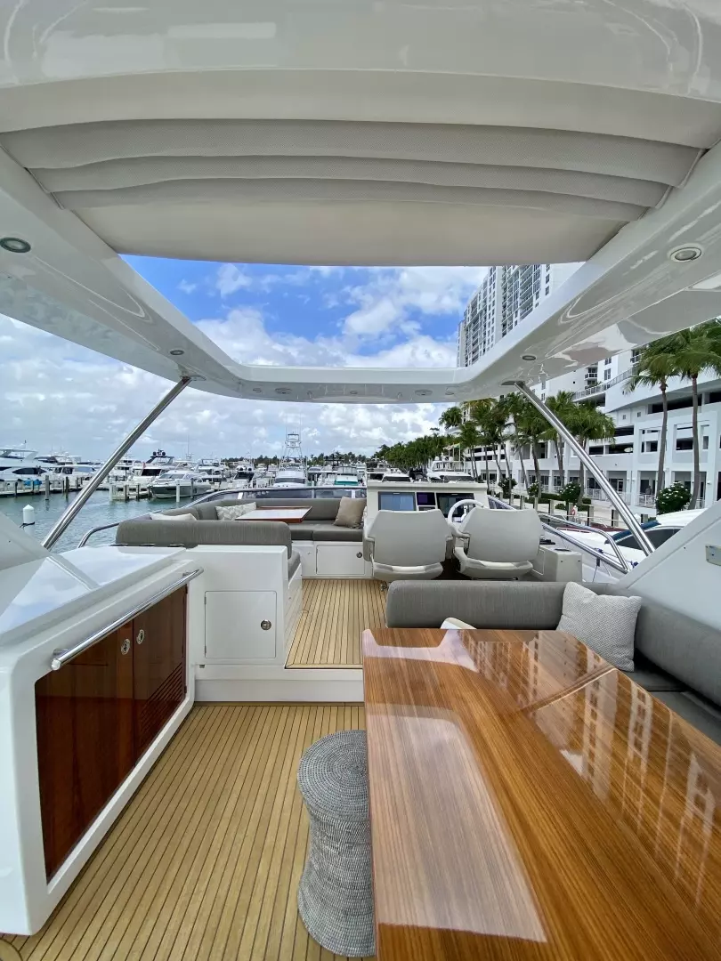 2018 Azimut Flybridge - Image 53