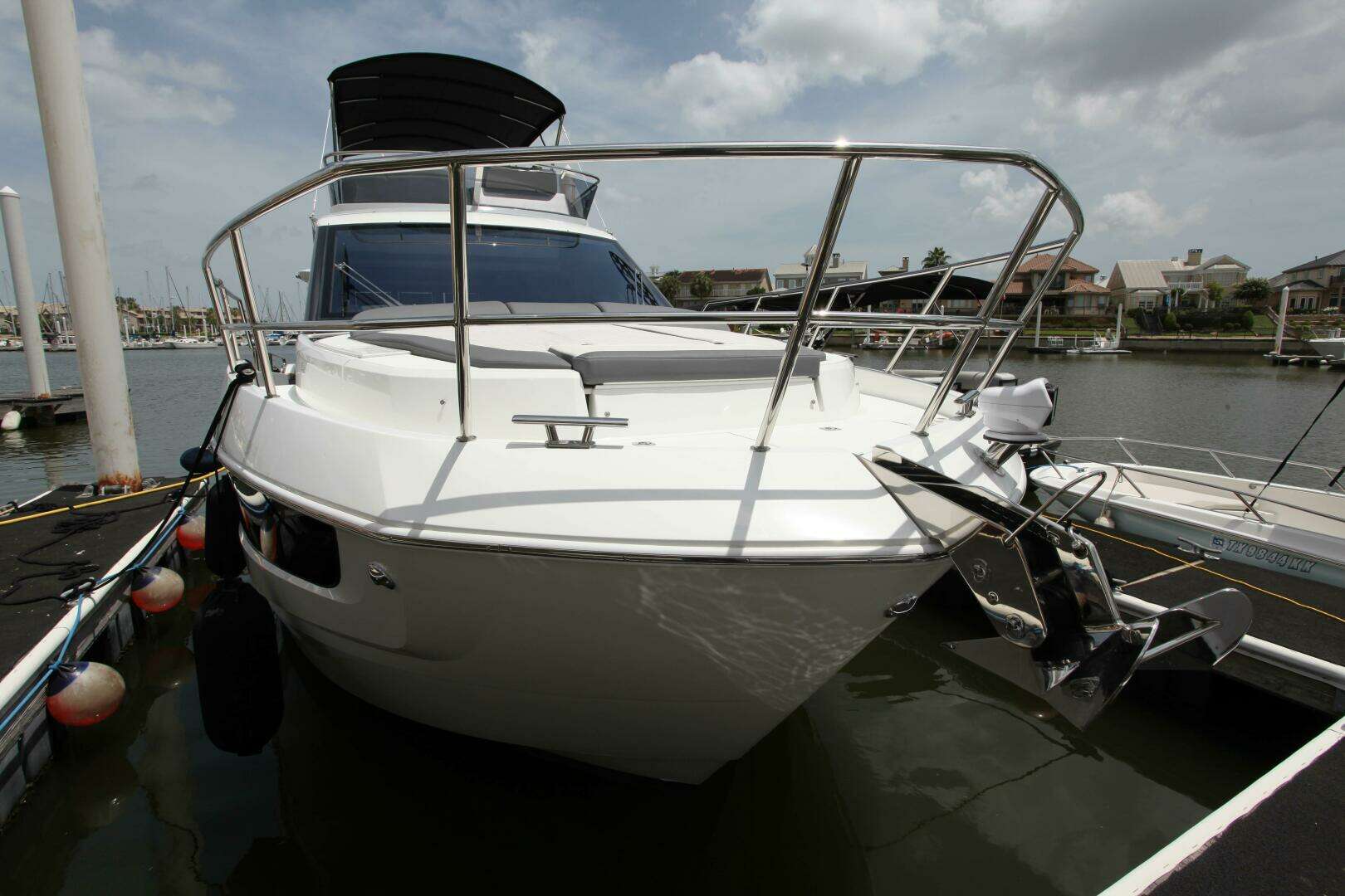 2025 Galeon — - Image 17
