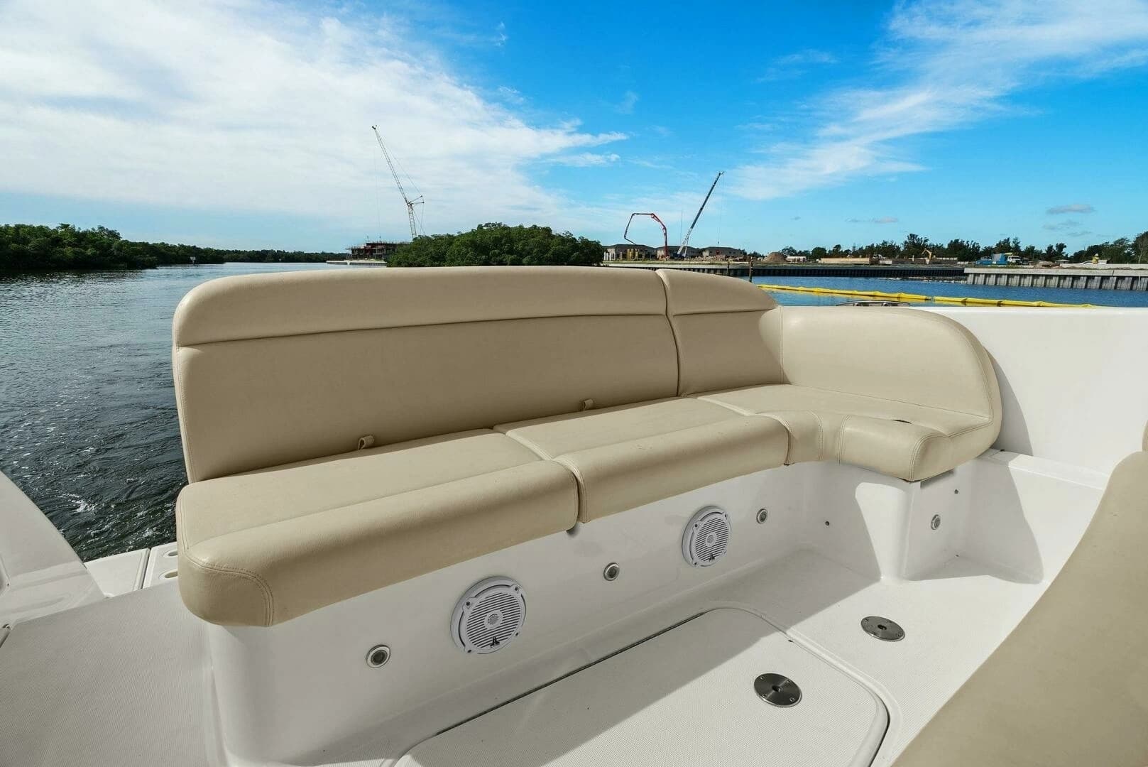 2008 Tiara Yachts 3500 Sovran - Image 26