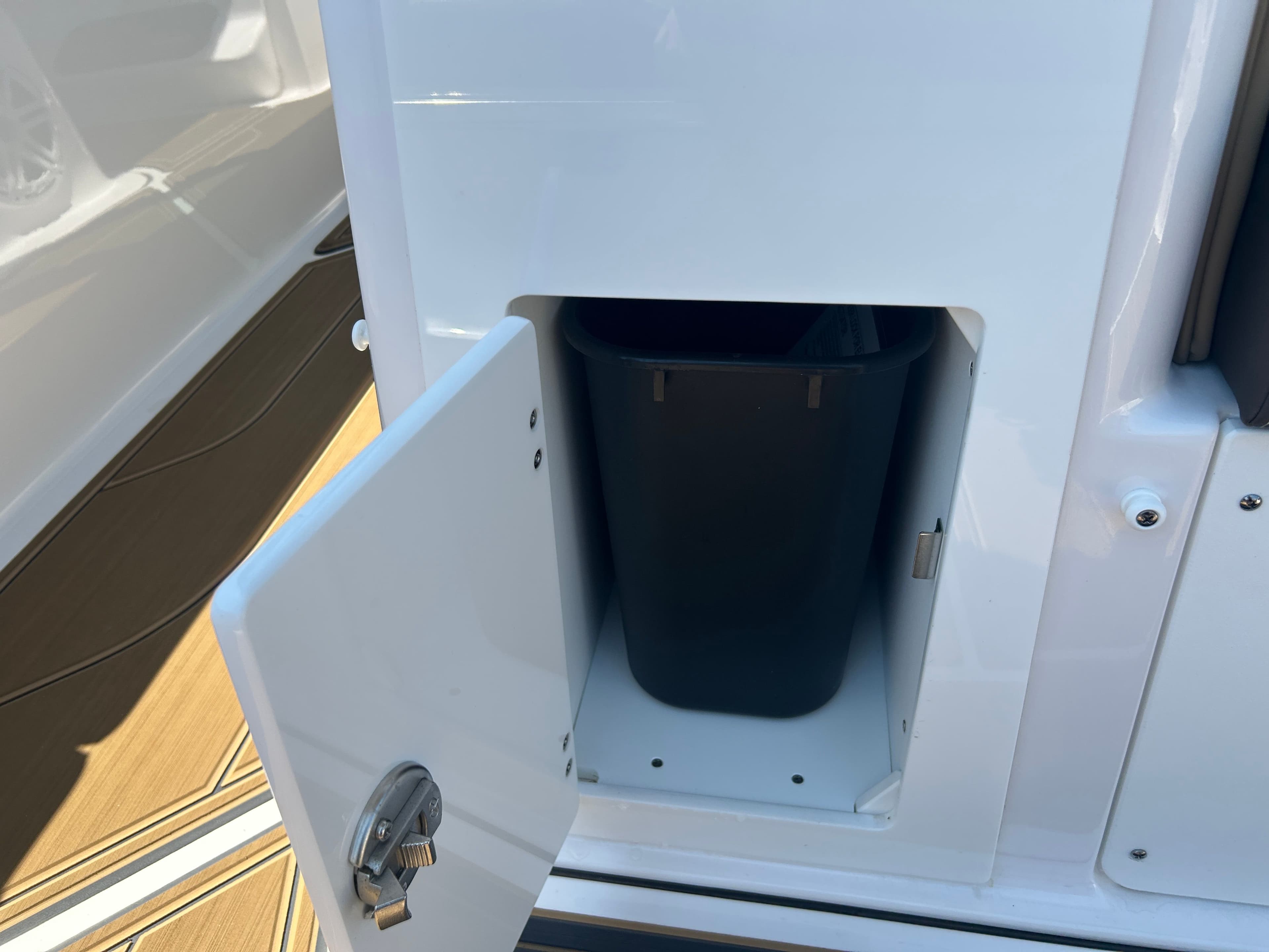 2025 Monterey Elite 30 OB - 25
