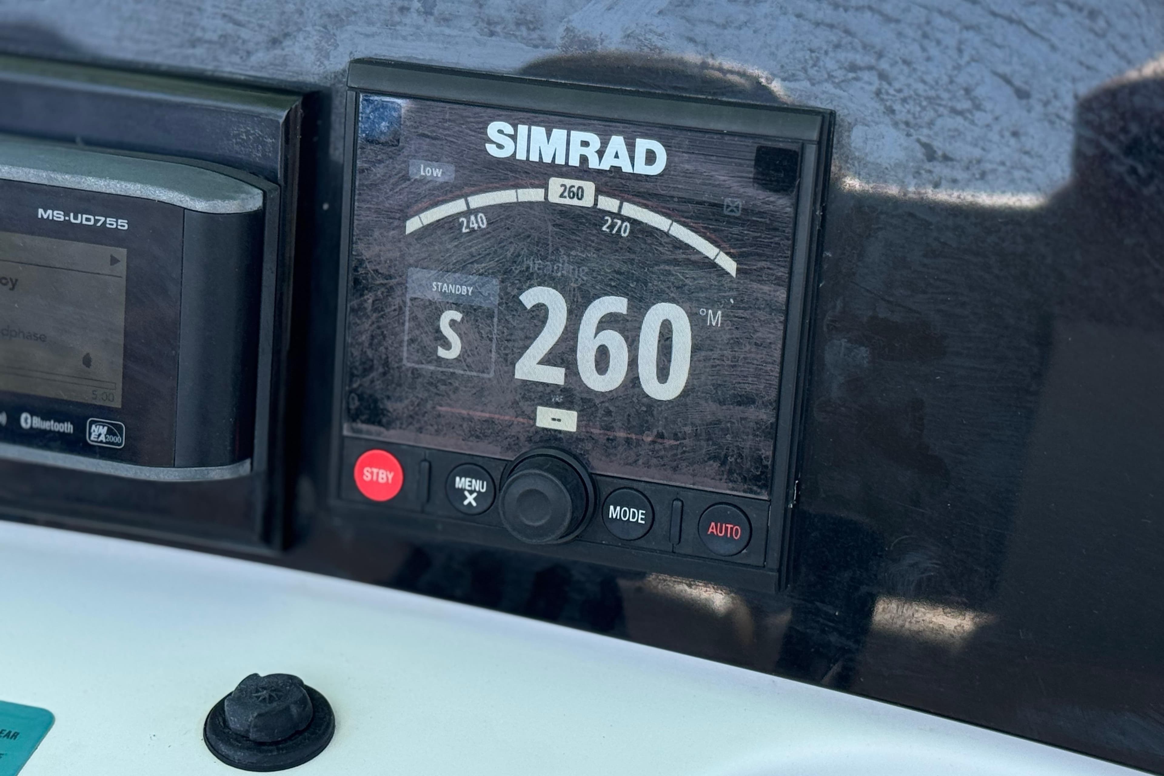 Simrad navigation display on 2018 NauticStar 25 XS boat dashboard.