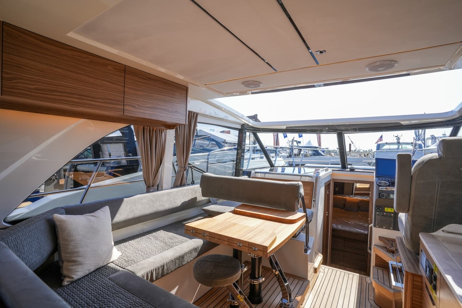 2026 Marex 390 - Image 8