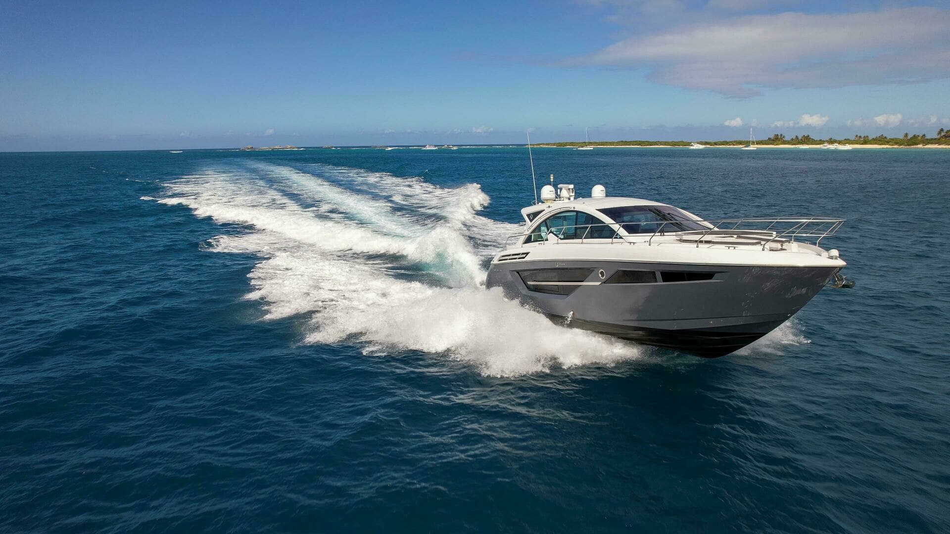 2019 Cruisers Yachts 50 Cantius - Image 6