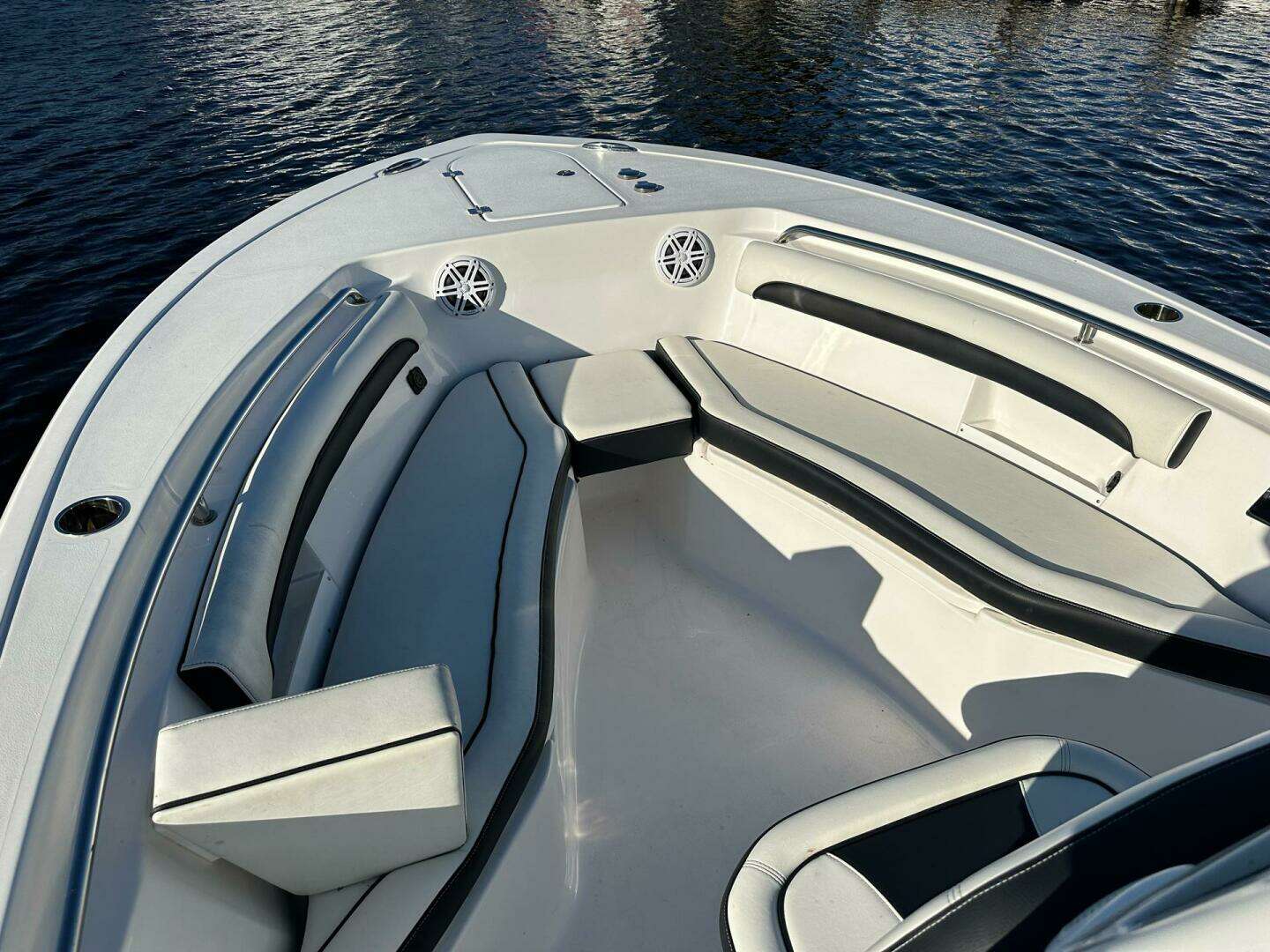 2023 Tidewater LXF - Image 10