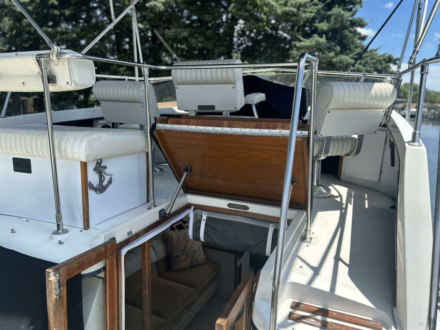 1985 Carver 3207 - Image 22