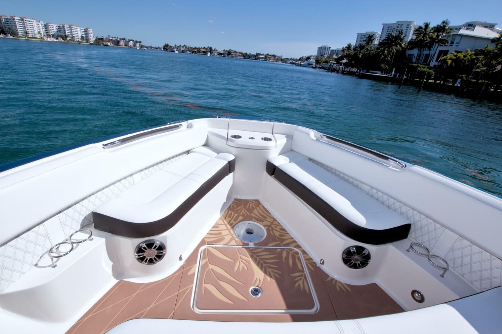 2021 Sea Ray SLX 400 Outboard - Image 35