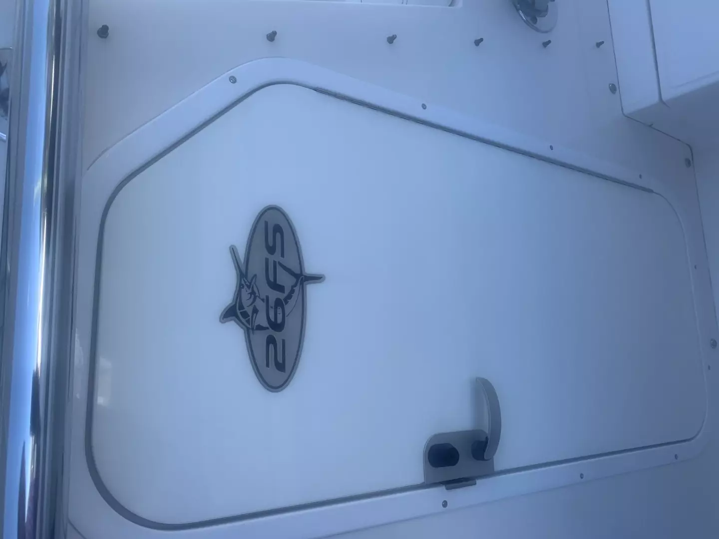 2010 Regulator 26 Forwarding Seating - Image 15