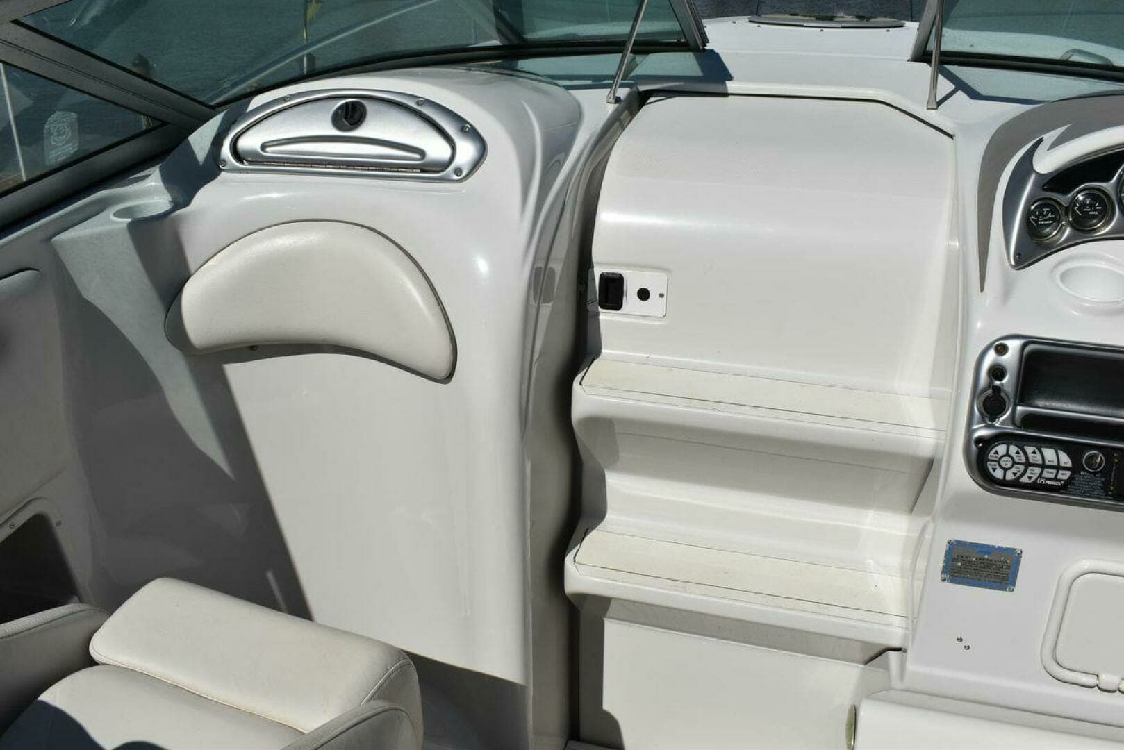 2005 Crownline 275 CCR - Image 28