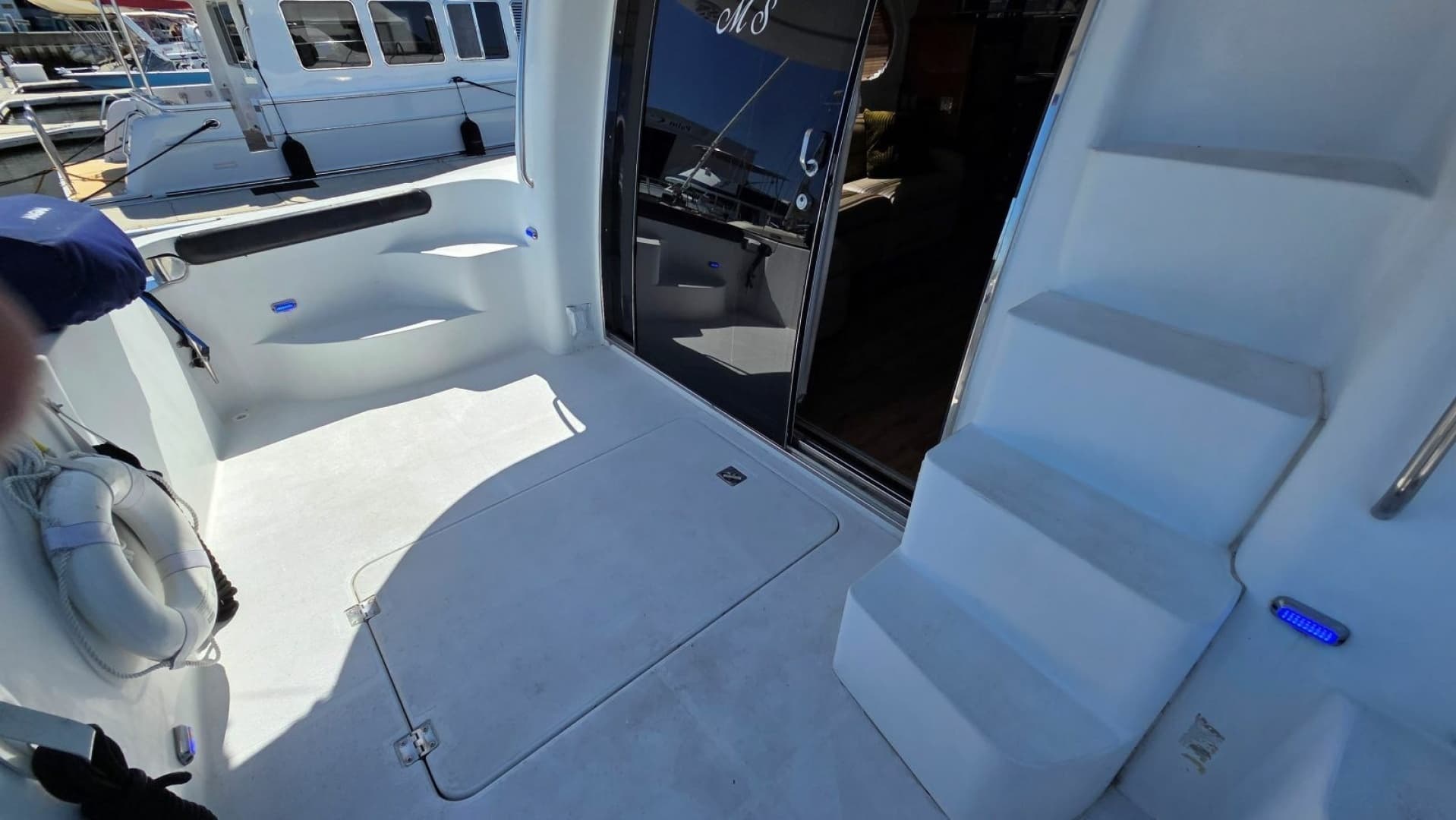 2000 Carver 450 Voyager Pilothouse - Image 42